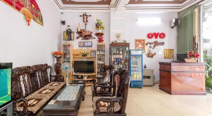 Oyo 898 Phuong Thao Hotel Nha Trang Bagian luar foto