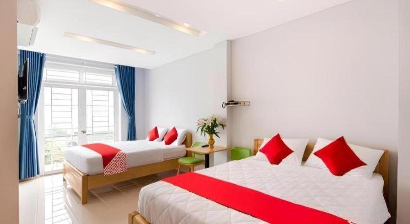 Oyo 898 Phuong Thao Hotel Nha Trang Bagian luar foto